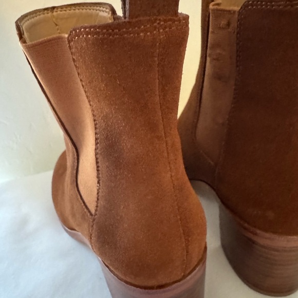 Banana Republic Ladies Rust Suede Ankle Boots SZ 6. - Picture 5 of 5